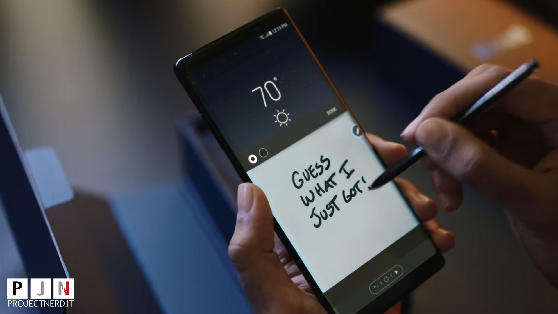 Samsung ride di Apple